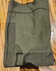 44.pantalon vert mango t 40
