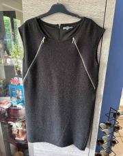 Robe noire tirette