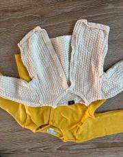 Lot 2 gilets à boutons