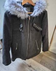 O. Manteau gris capuche 