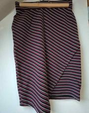 O. Jupe 3/4 bordeau primark T 38