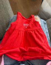 Robe rouge Kiabi 3M 
