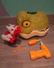 Crâne dinosaure avec dino à construire  + visseuse