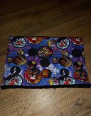 Neuf,  snood en polaire disney 