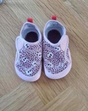 Chaussons Decath Rose- P.18/19