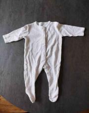 Pijama Primark 3mois blanc tâches rose