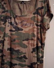 T-shirt militaire guess taille xl 