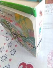 Deux livres cartonnés à fenêtres 