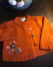 Gilet orange vert baudet 3 ans