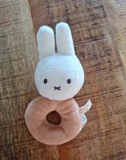 Hochet Miffy rose blanc 