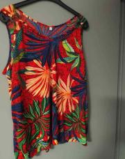 Top tropical rouge