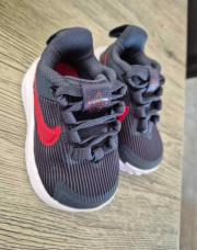 Baskets Nike 18,5