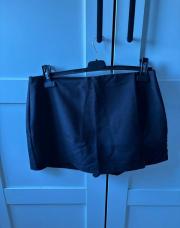 M. Jupe short noir - taille L