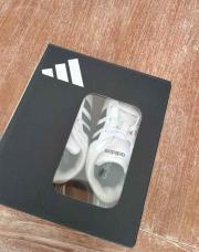 Chaussure adidas bébé 