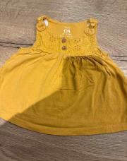 Top jaune C&A 6-9 mois 