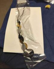 Collier couleur noir or et argent 