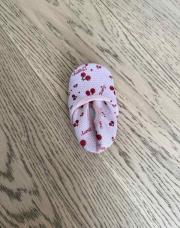 Chaussons roses cerises 