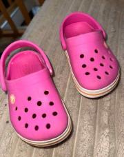 Crocs P22
