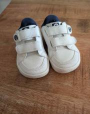 Chaussure blanc bleu 