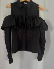 Chemise épaule dénudée 