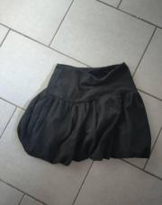 Jupe noire doublée 11 ans (mis une fois)