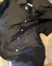 Chemise noire cinq ans