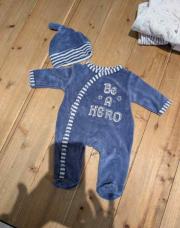 Pyjama grenouillère + bonnet 
