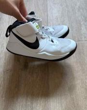 Basket Nike 29,5
