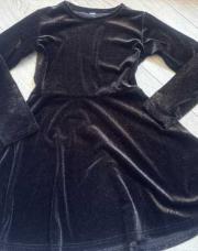 Robe noire velours pailletée 8 ans