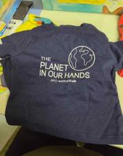 T shirt planet