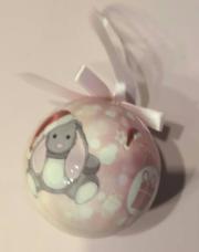 Mon 1er Noël Boule rose avec lapin et son bonnet de Noël 