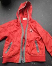 Veste rouge pluie 12 mois 