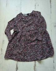 Robe IKKS tachetée N/B/R 6 ans