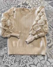 Pull manche en dentelle 4ans 