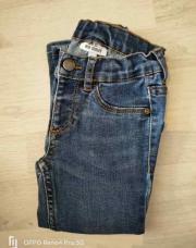 Jeans cuddles ans smile