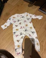 Pyjama taille 0-3 mois 