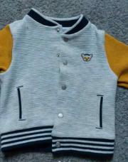 gilet bouton 3 mois gris jaune bleu