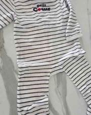 Neuf.  Pyjama velours 36 mois