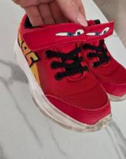 Baskets Cars taille 27