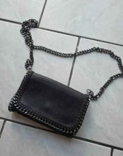 Sac noir chaîne 