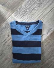 Pull kiabi lignes bleu coll en V. 8 ans 