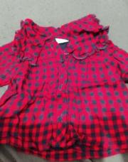 Blouse rouge et bleu marine 