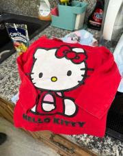Haut hello kitty rouge 