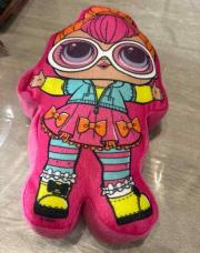 Coussin Poupée LOL lunettes 