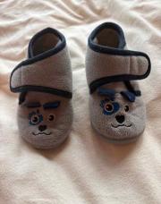 Chaussons pointure 23
